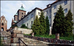 Bazylika i Klasztor