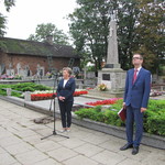Wystąpienia okolicznościowe na cmentarzu parafialnym - przemówienie Pani Poseł na Sejm RP Anny Cicholskiej