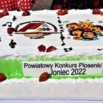 Tort dla uczestników Konkursu Piosenki.