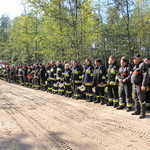 Zbiórka strażaków po zakończeniu akcji gaśniczych
